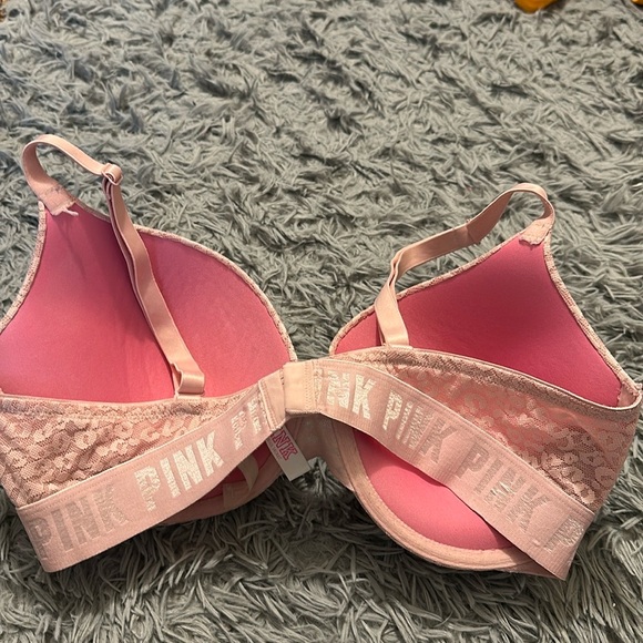 🎀 3/$15 🎀 - Picture 3 of 3